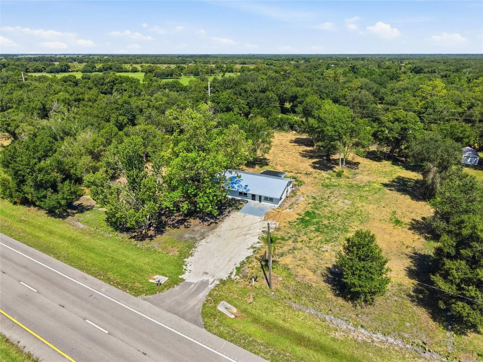 5587 SW HIGHWAY 17