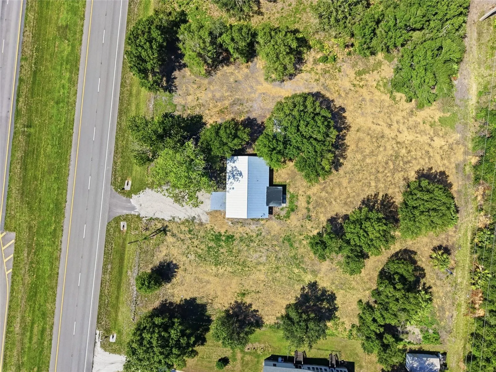 5587 SW HIGHWAY 17
