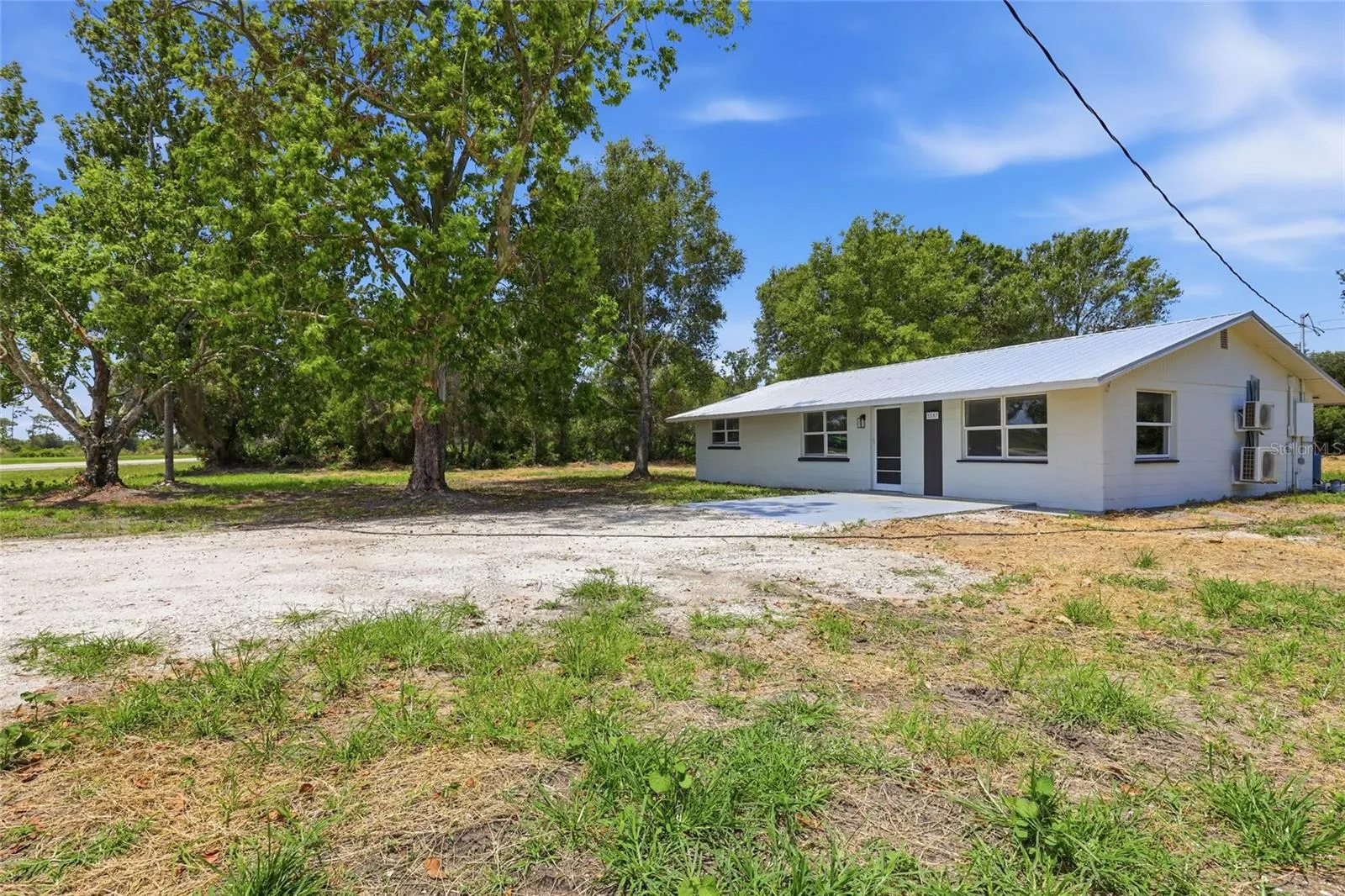 5587 SW HIGHWAY 17