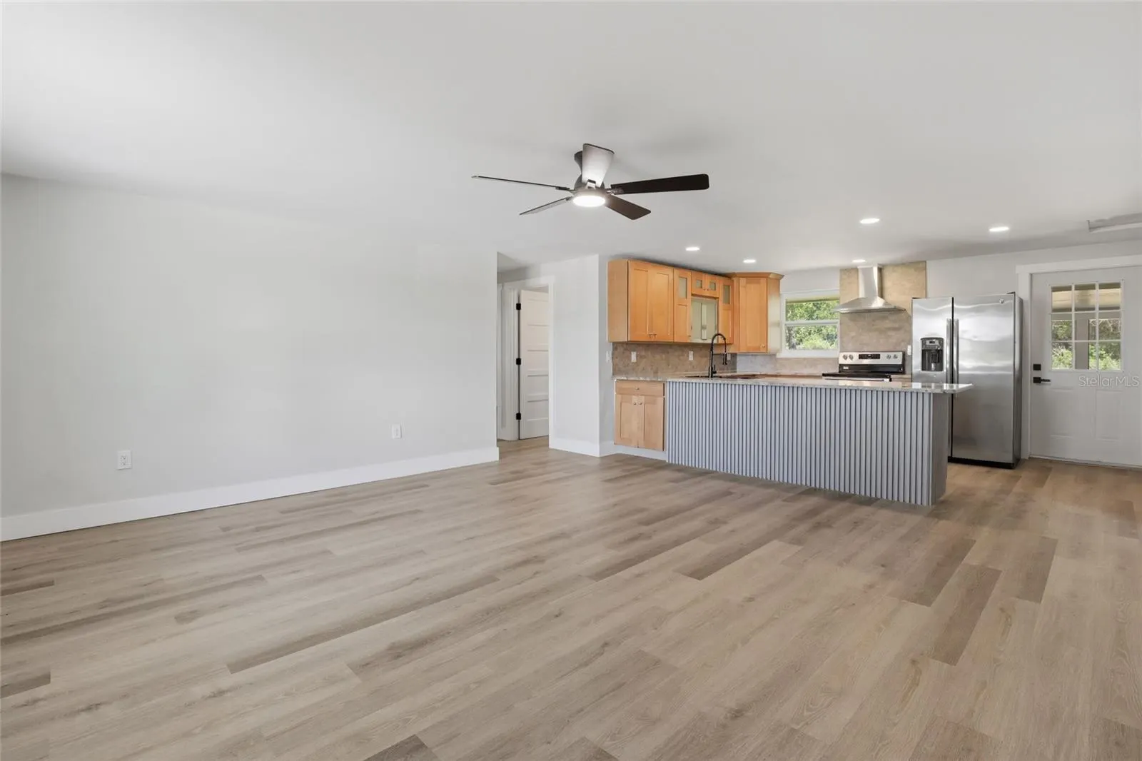 5587 SW HIGHWAY 17