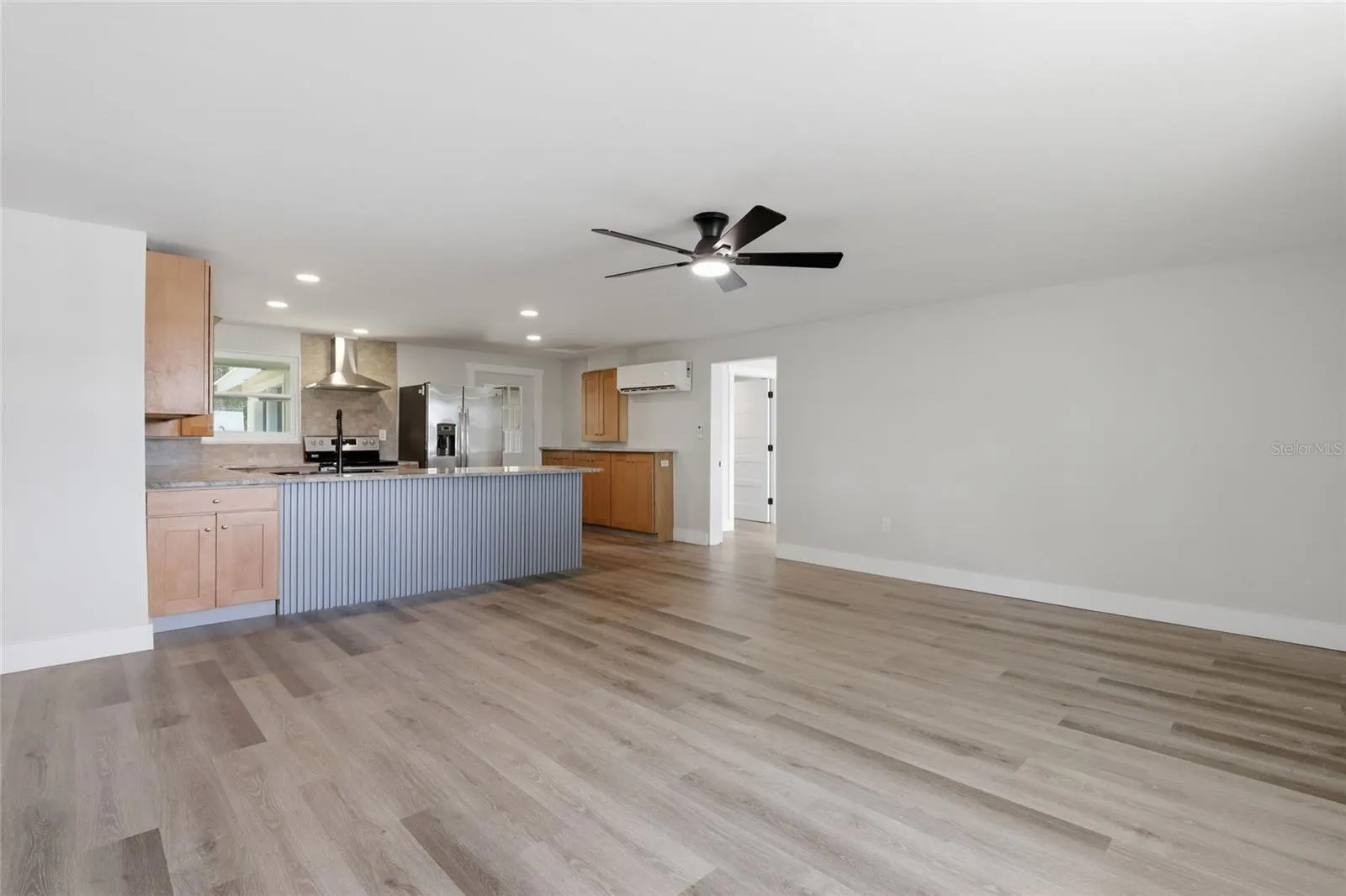 5587 SW HIGHWAY 17