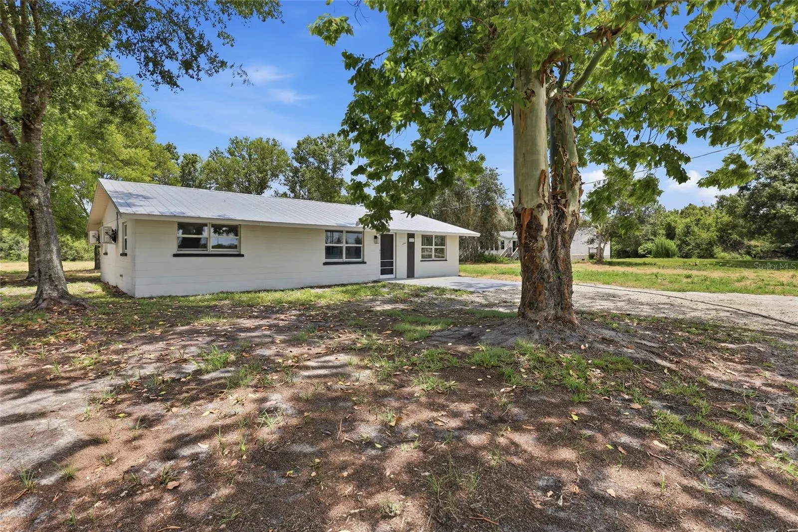 5587 SW HIGHWAY 17