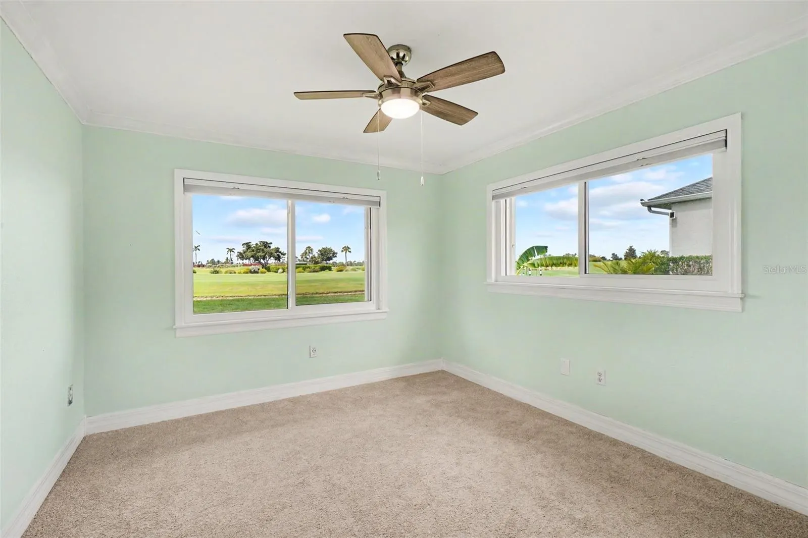 12001 SW KINGSWAY CIR
