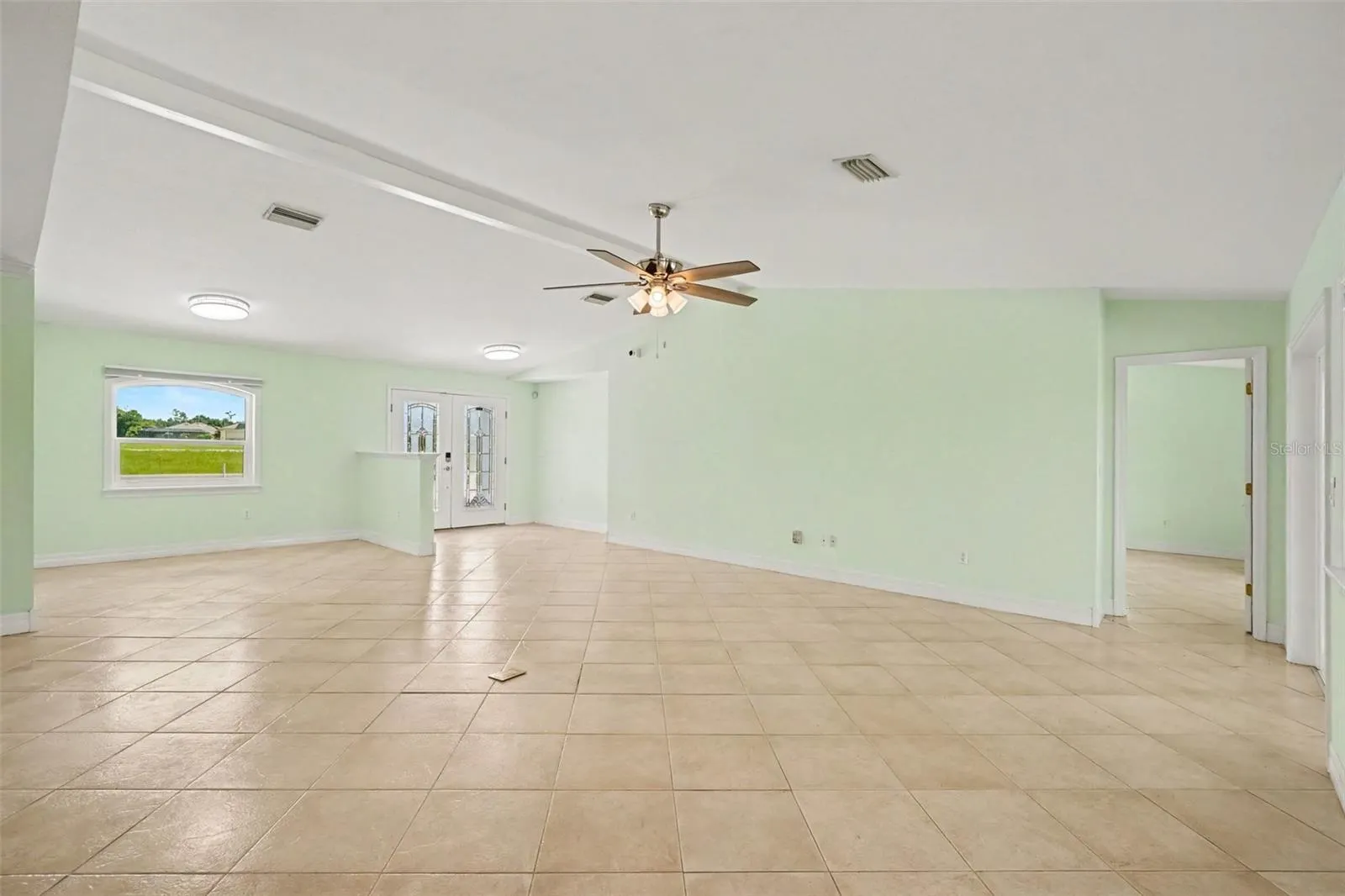 12001 SW KINGSWAY CIR