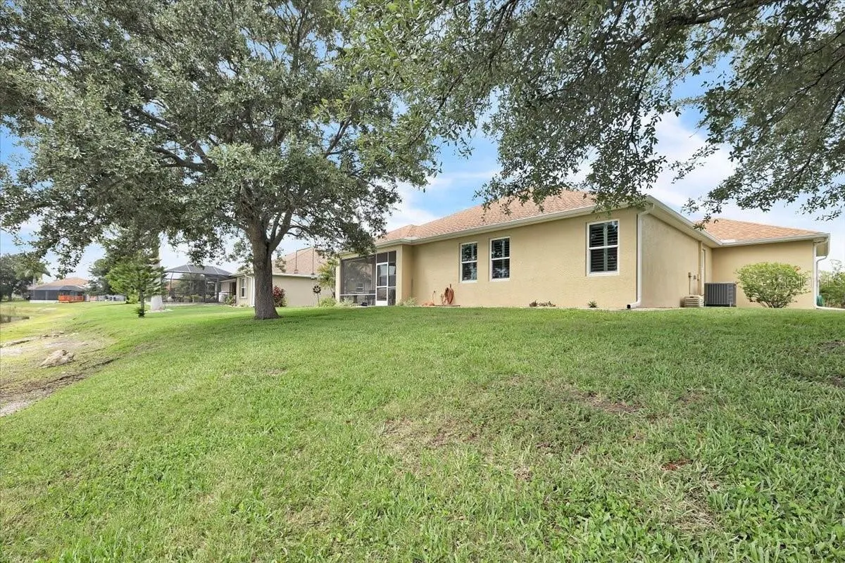 12933 SW PEMBROKE CIR S