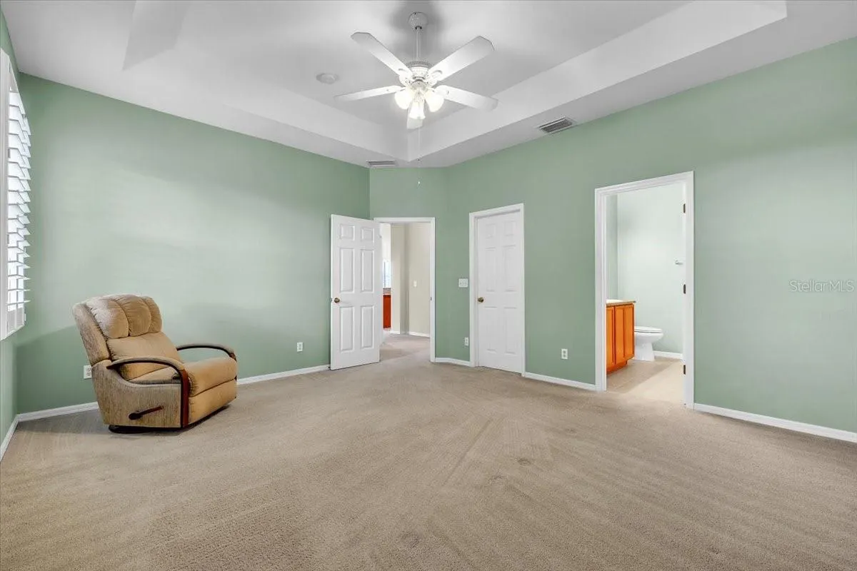12933 SW PEMBROKE CIR S