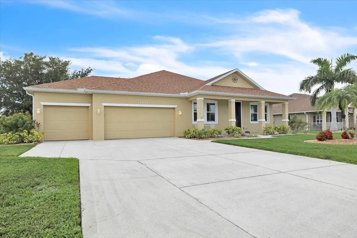 12933 SW PEMBROKE CIR S