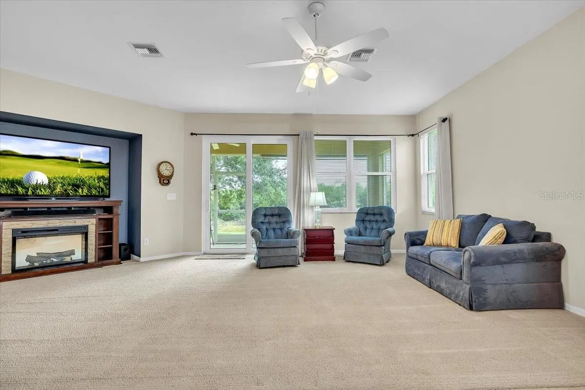 12933 SW PEMBROKE CIR S