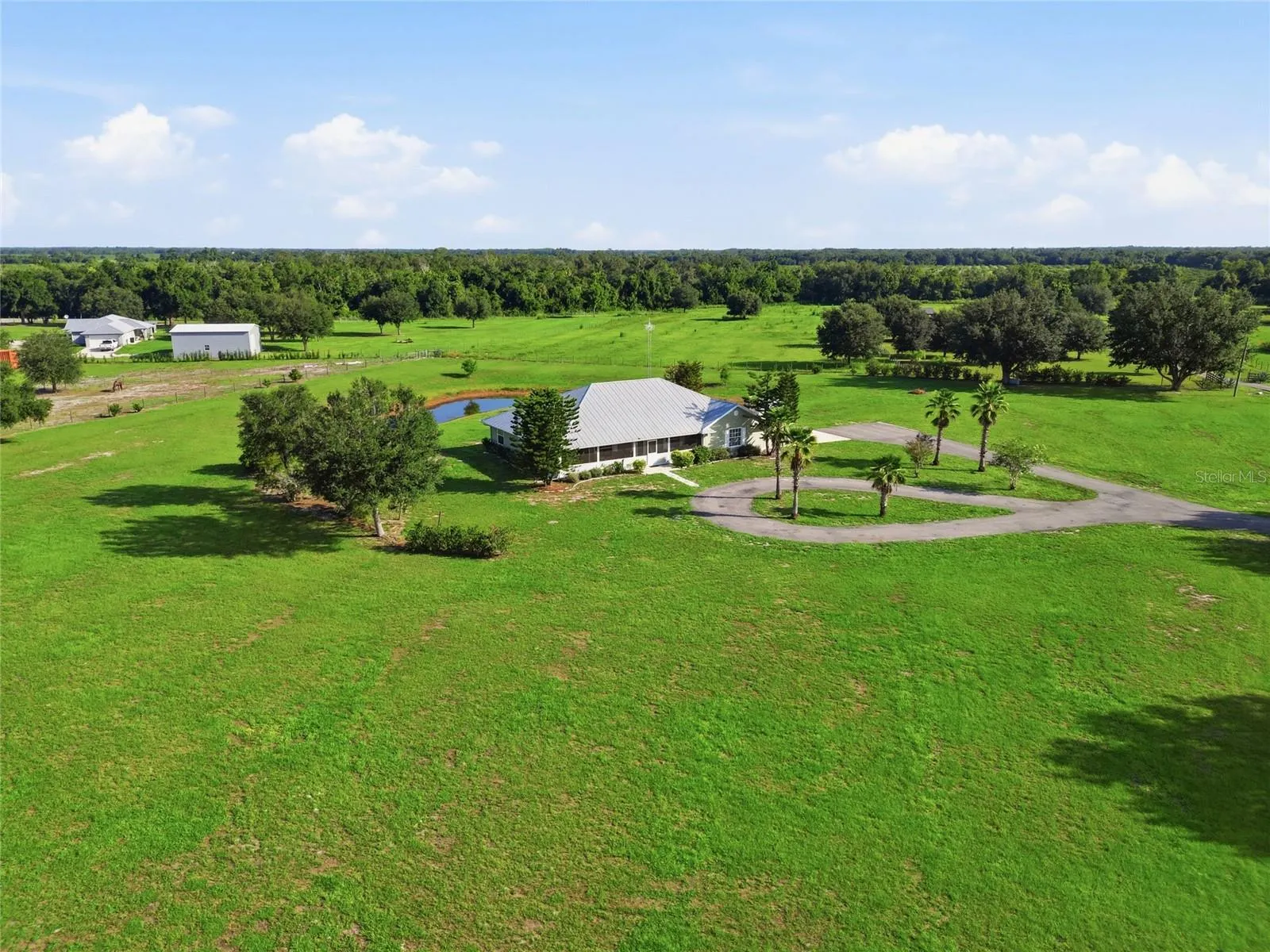 1277 SW EAST CREEK TRL