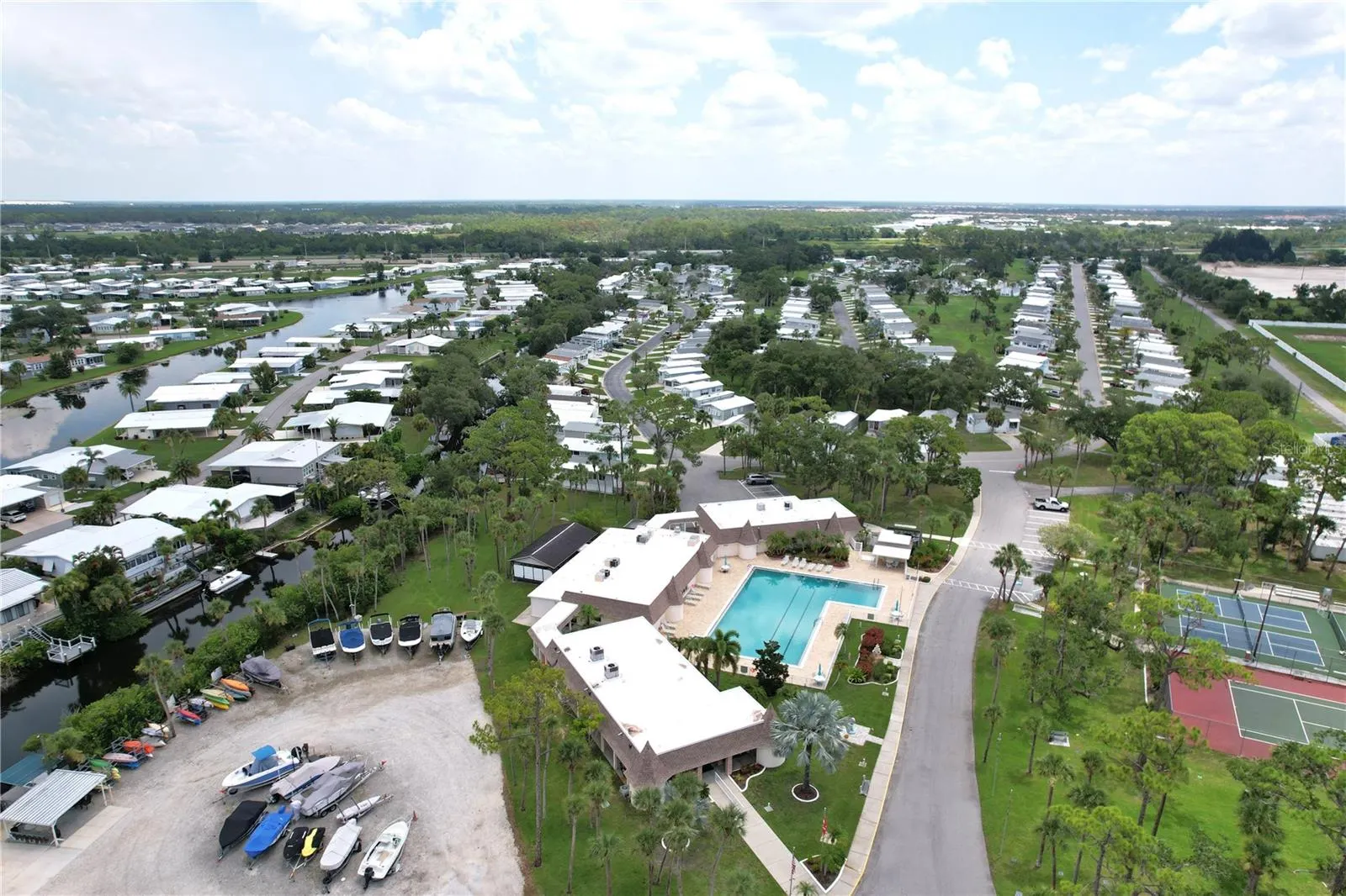 125 BROOKSHIRE DR
