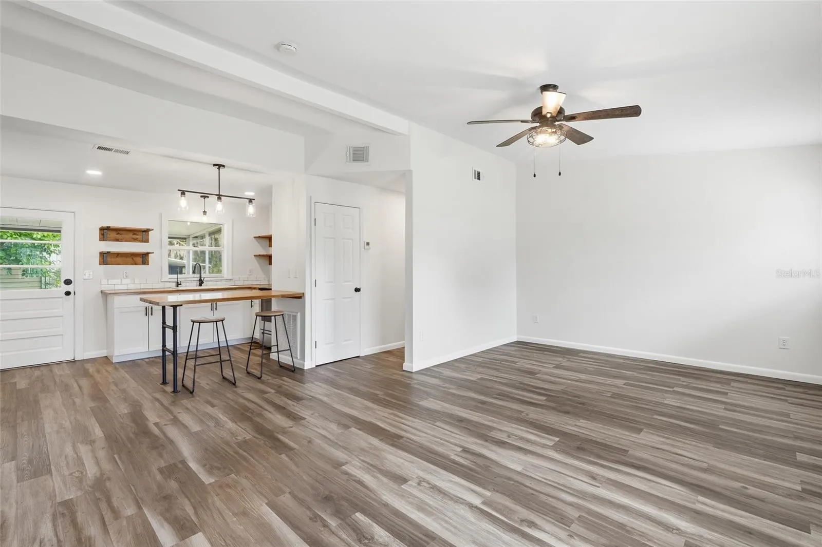 162 BRIDLE PATH