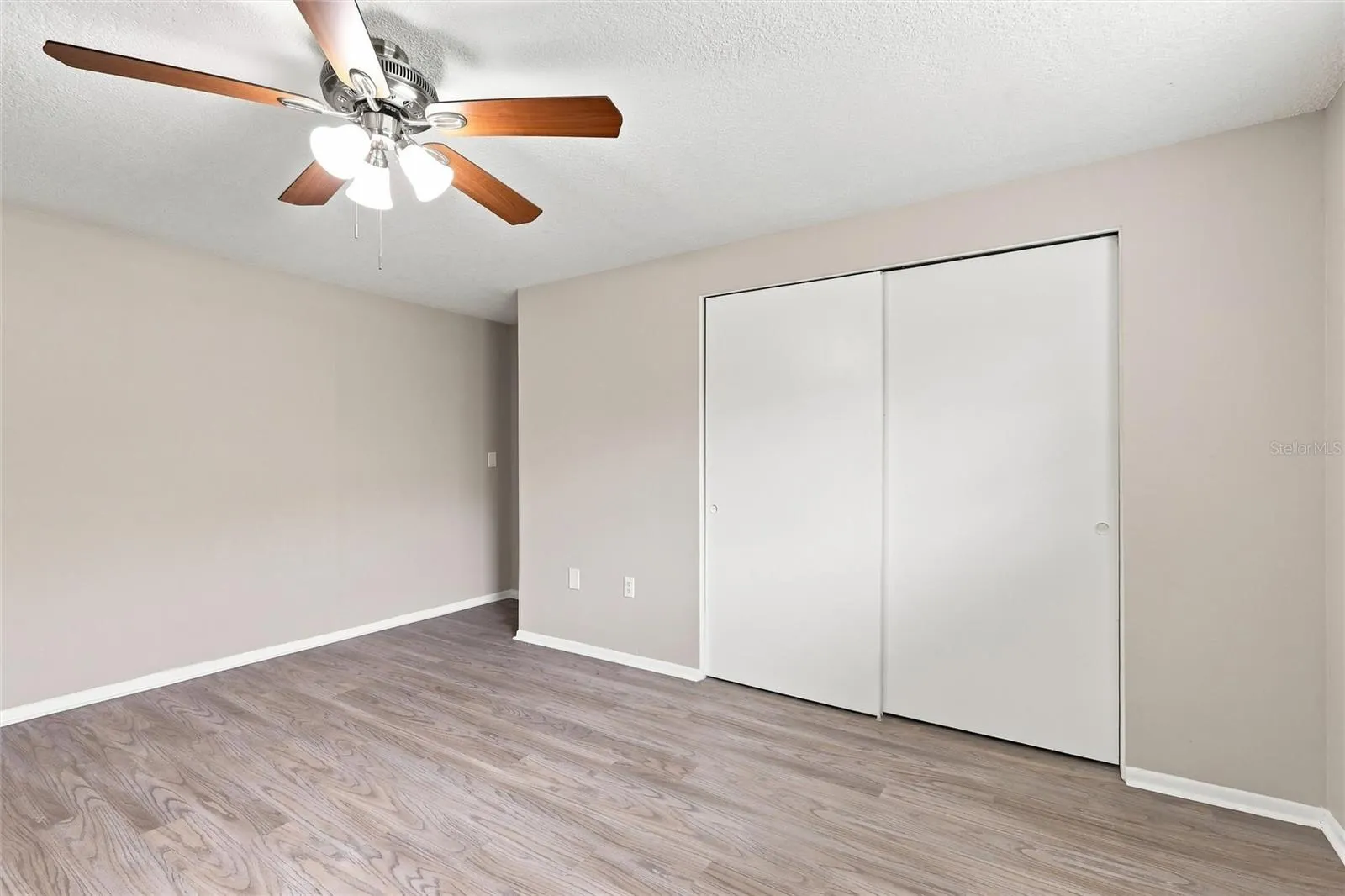 131 DEGAS DR