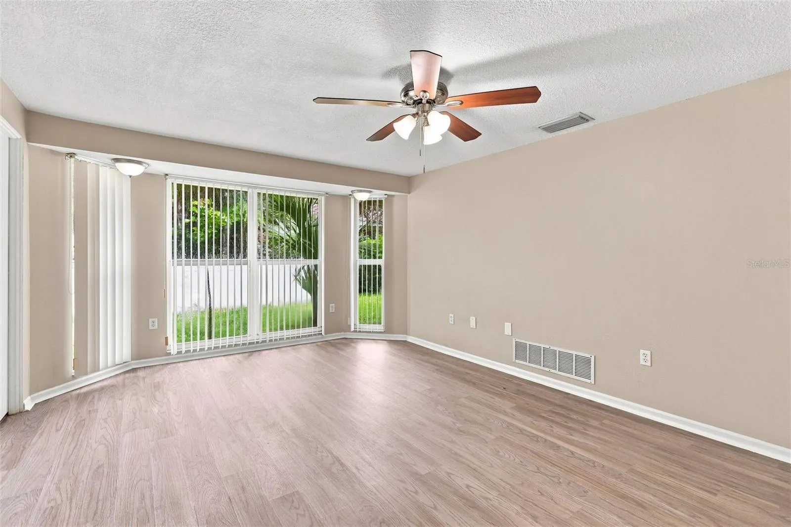 131 DEGAS DR