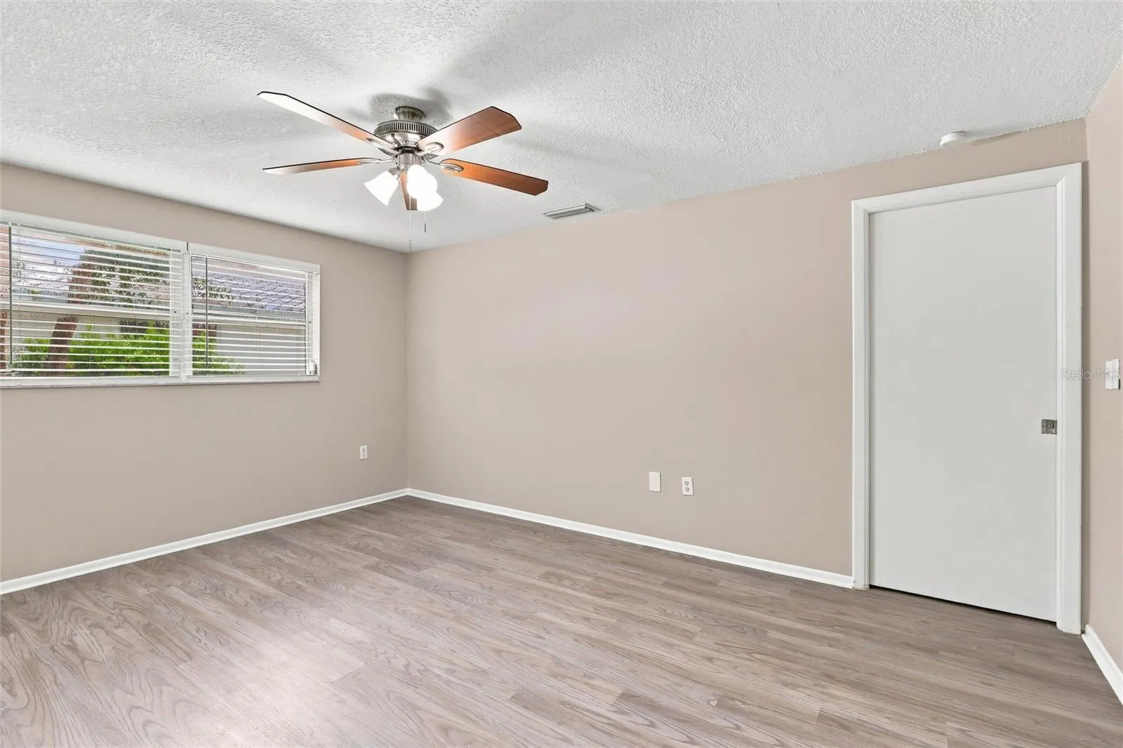 131 DEGAS DR