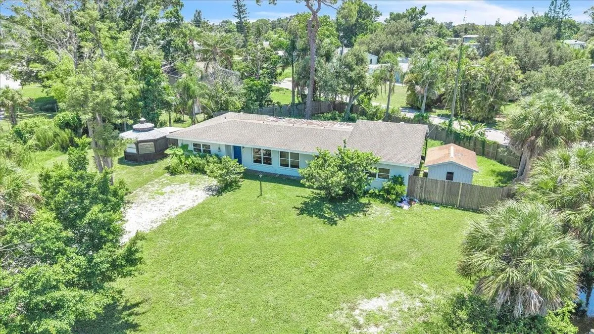 807 LUCILLE AVE