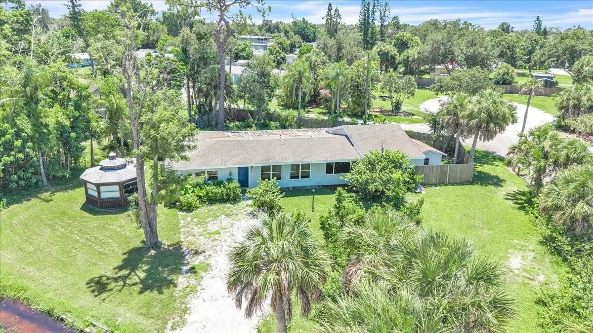 807 LUCILLE AVE