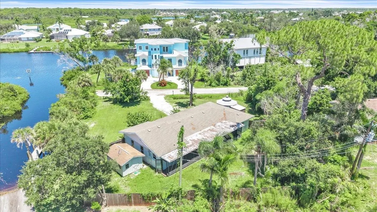 807 LUCILLE AVE