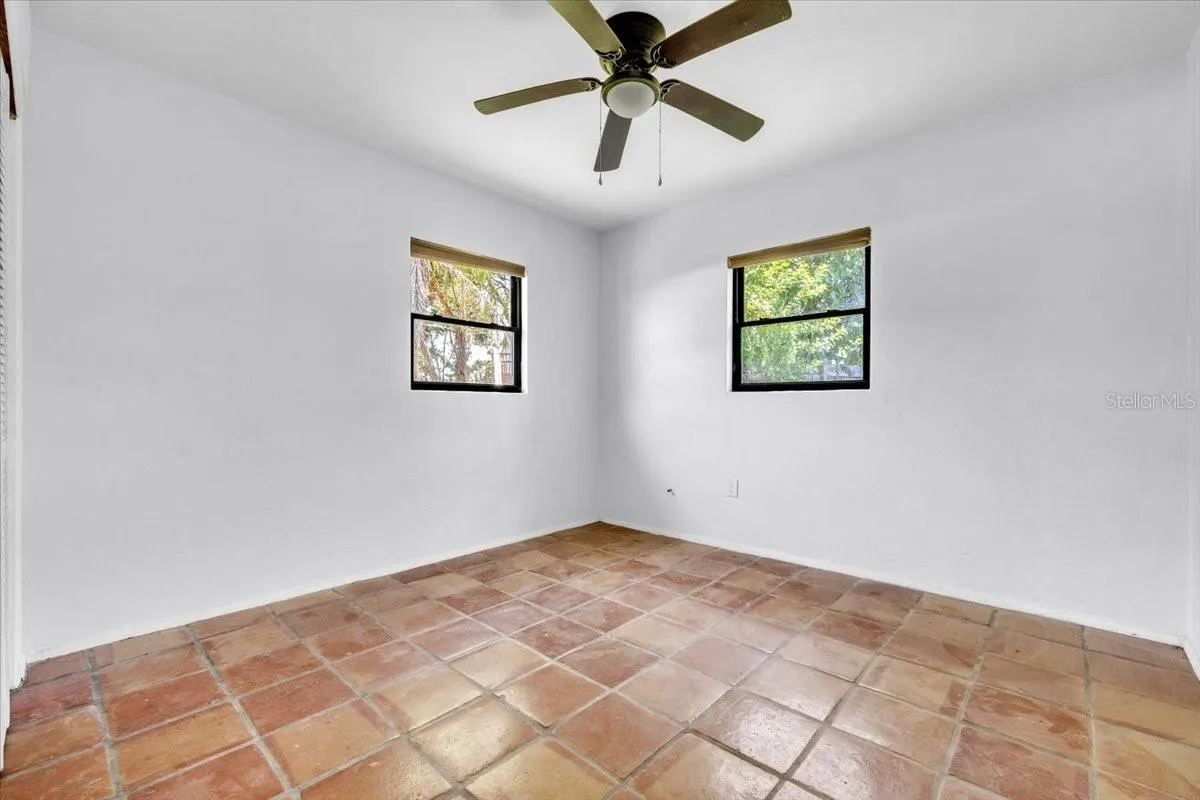 807 LUCILLE AVE