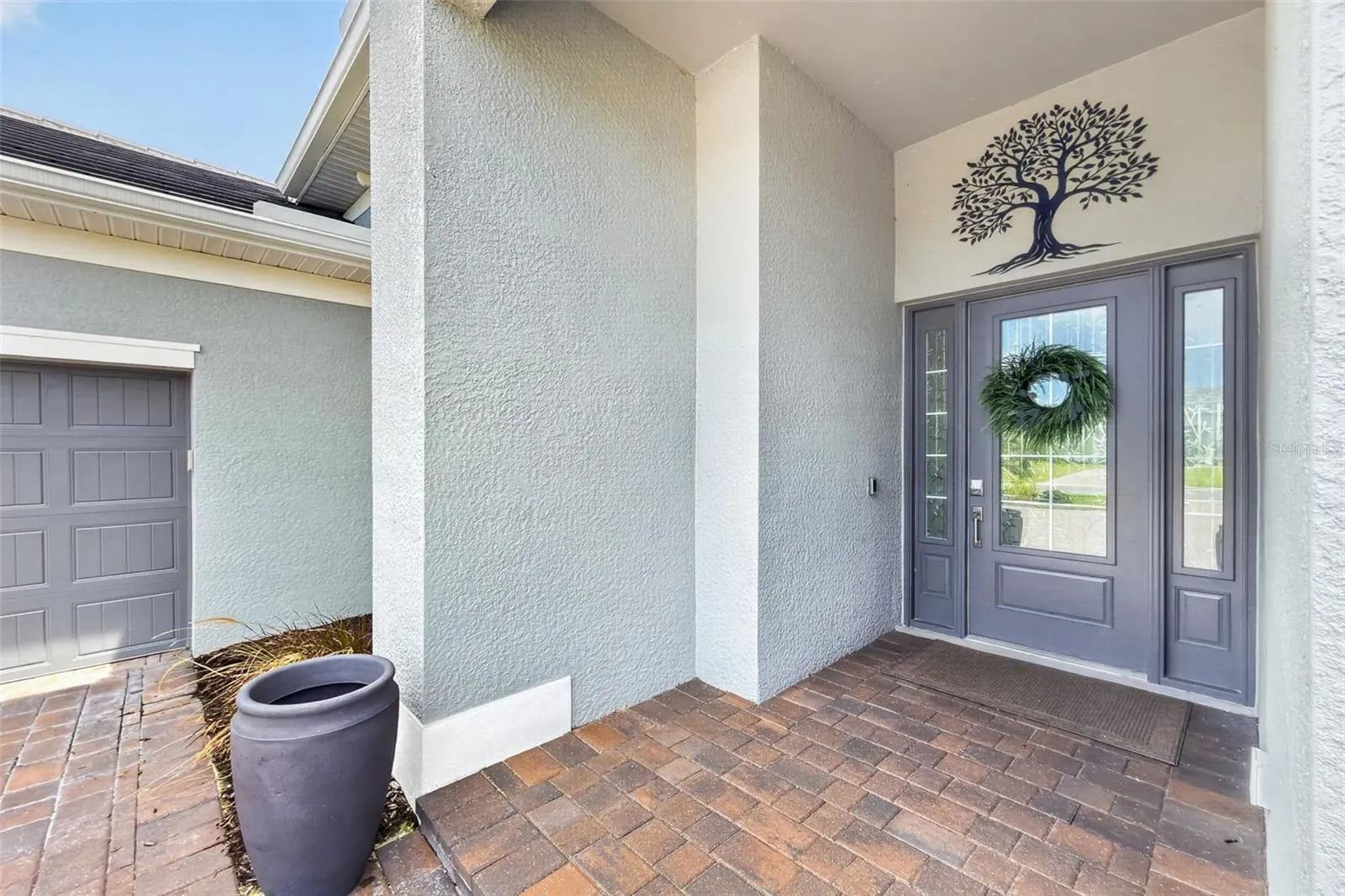 25076 REDWOOD CT