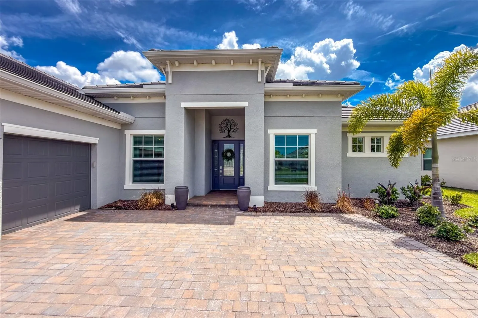 25076 REDWOOD CT