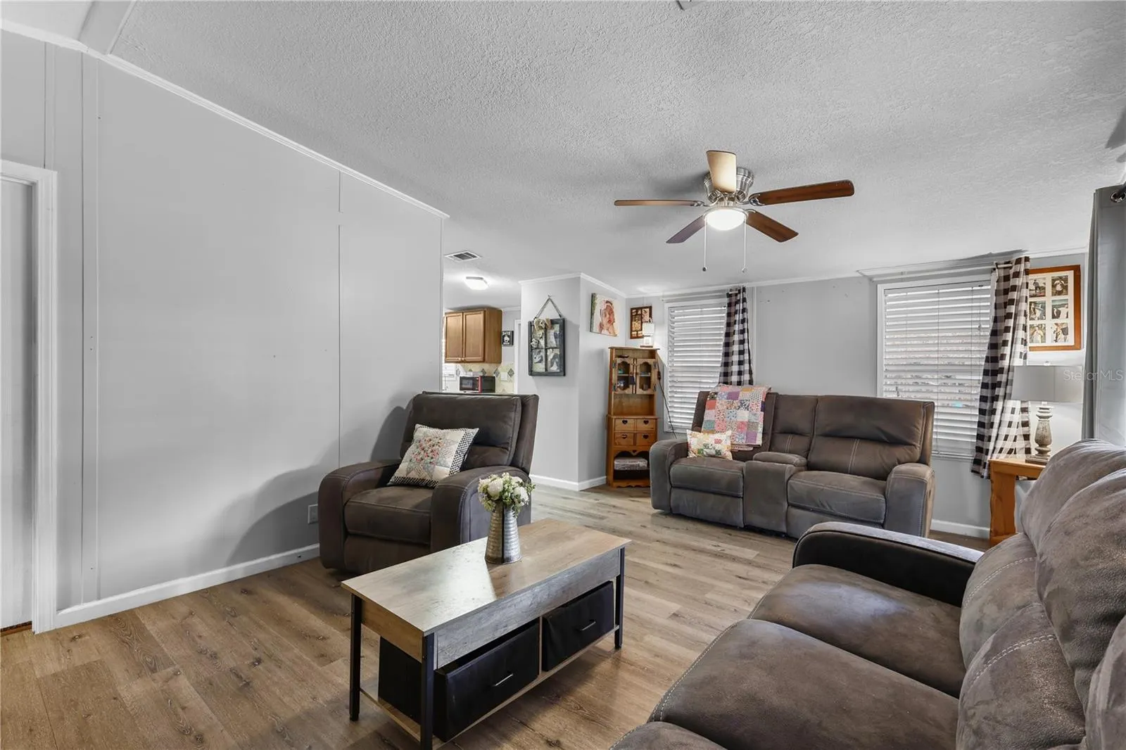 4480 FORT SIMMONS AVE
