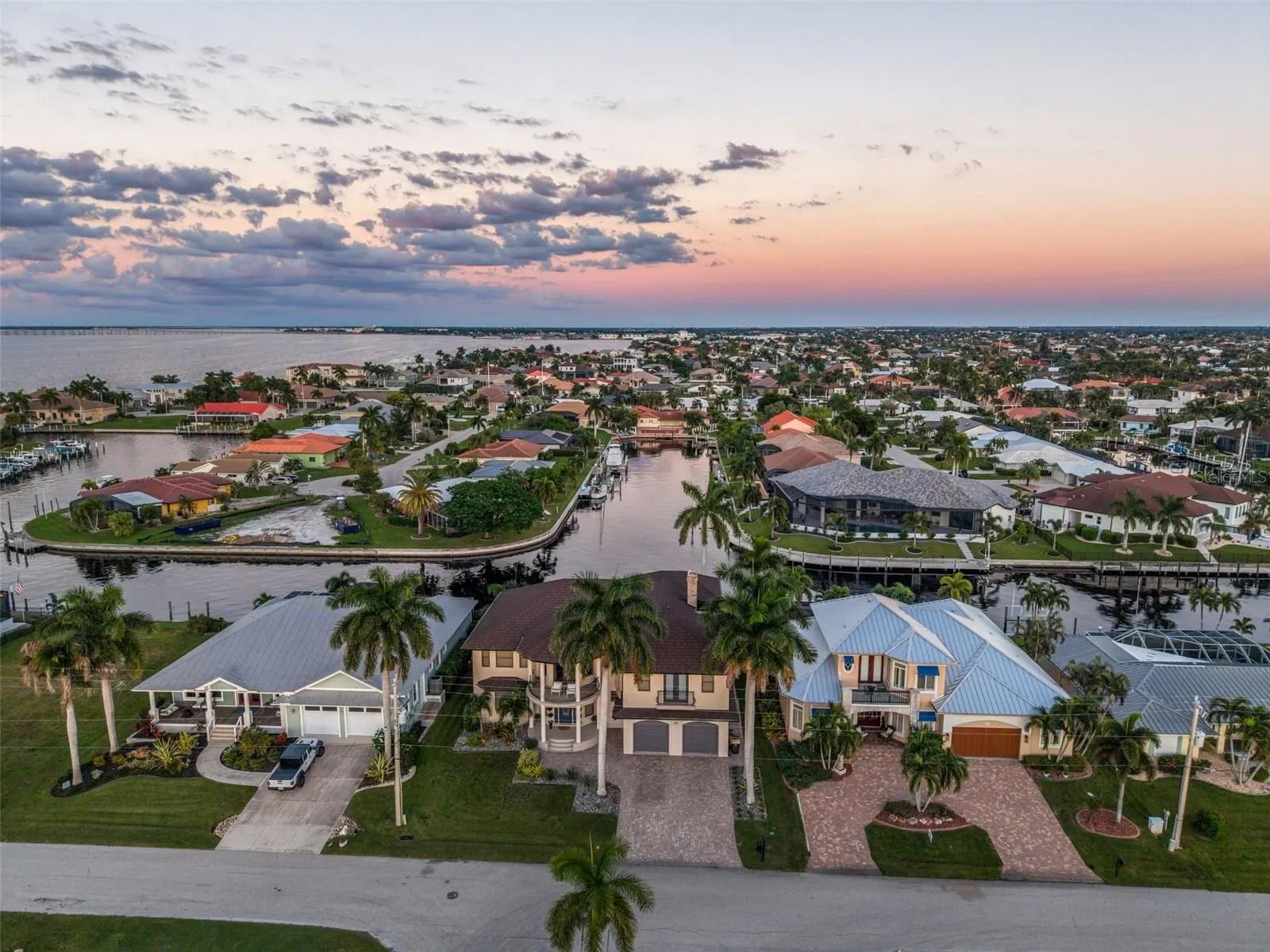 44 COLONY POINT DR