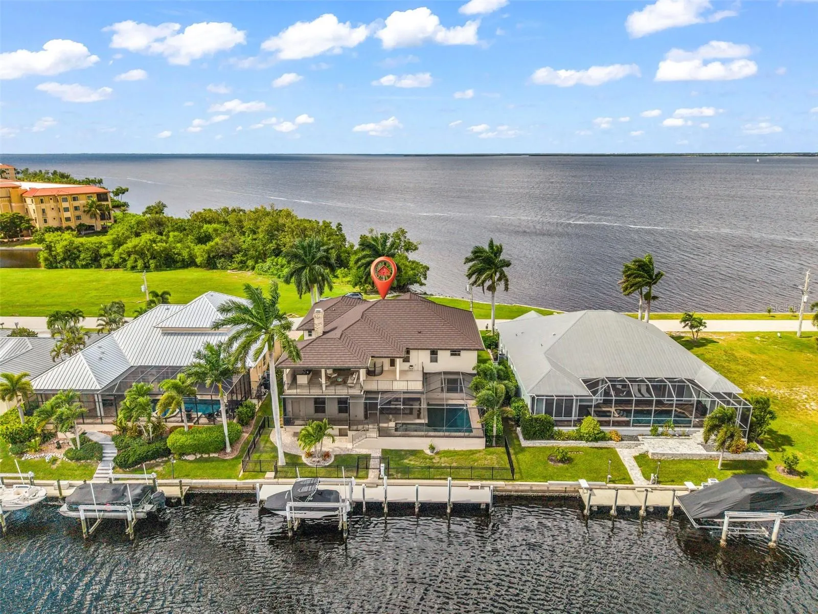 44 COLONY POINT DR