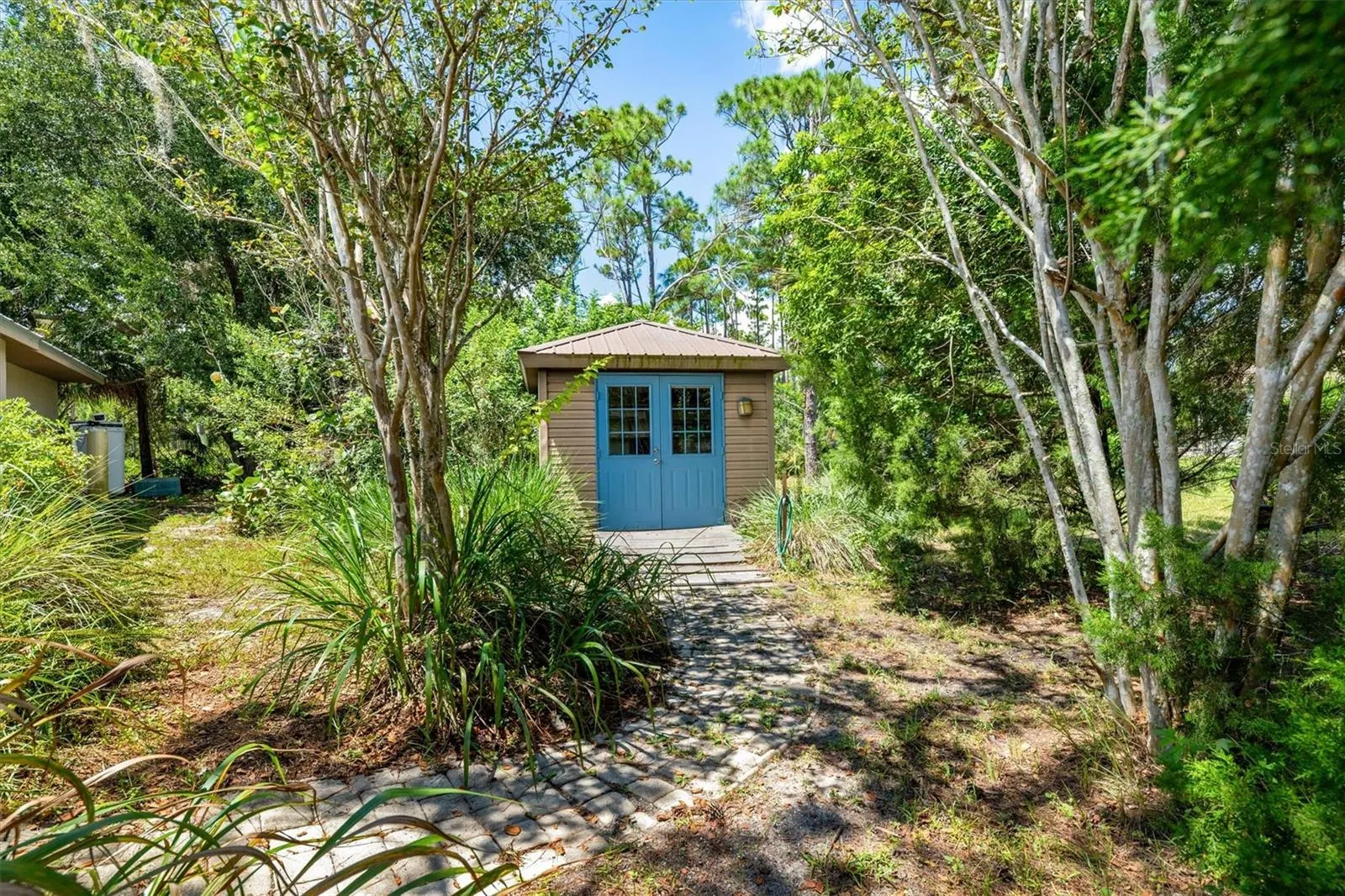 572 TOLEDO RD