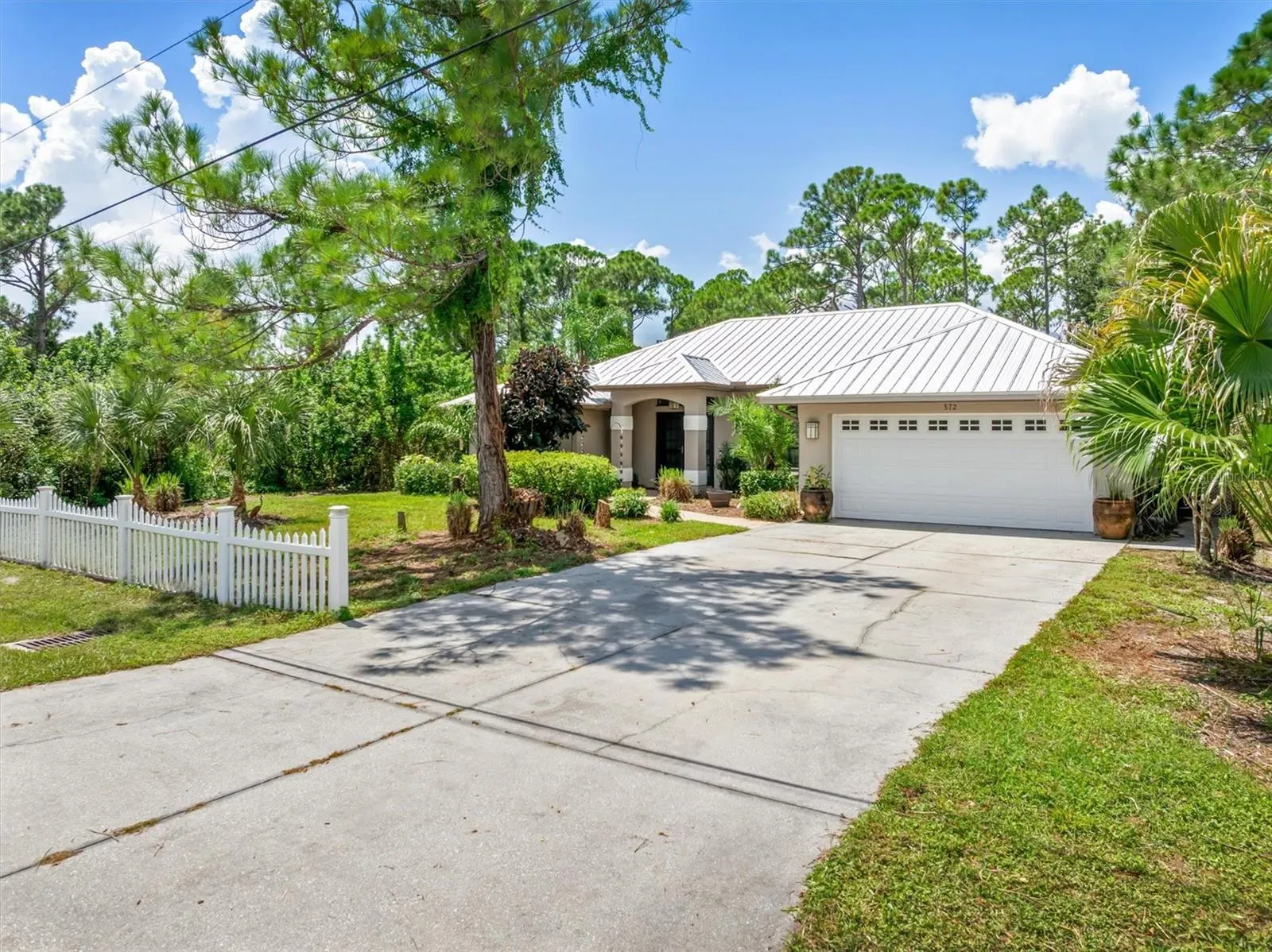 572 TOLEDO RD