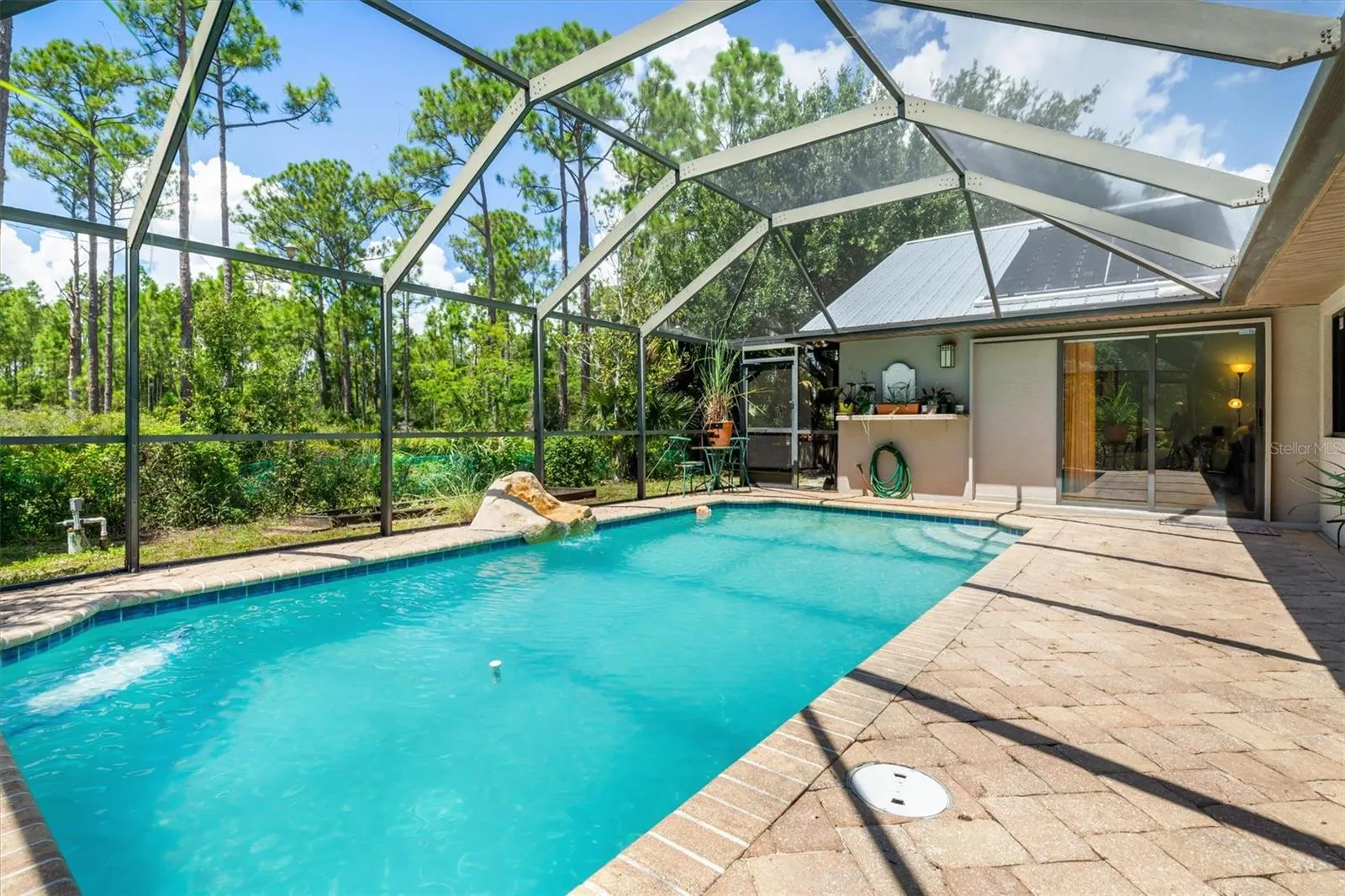 572 TOLEDO RD