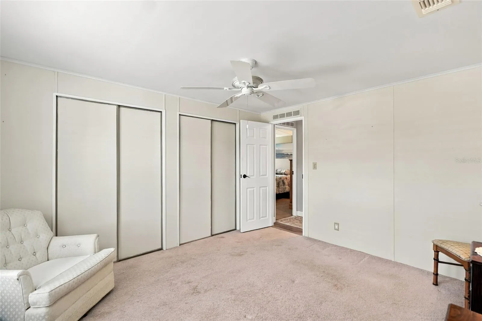 809 VILLA DEL SOL DR