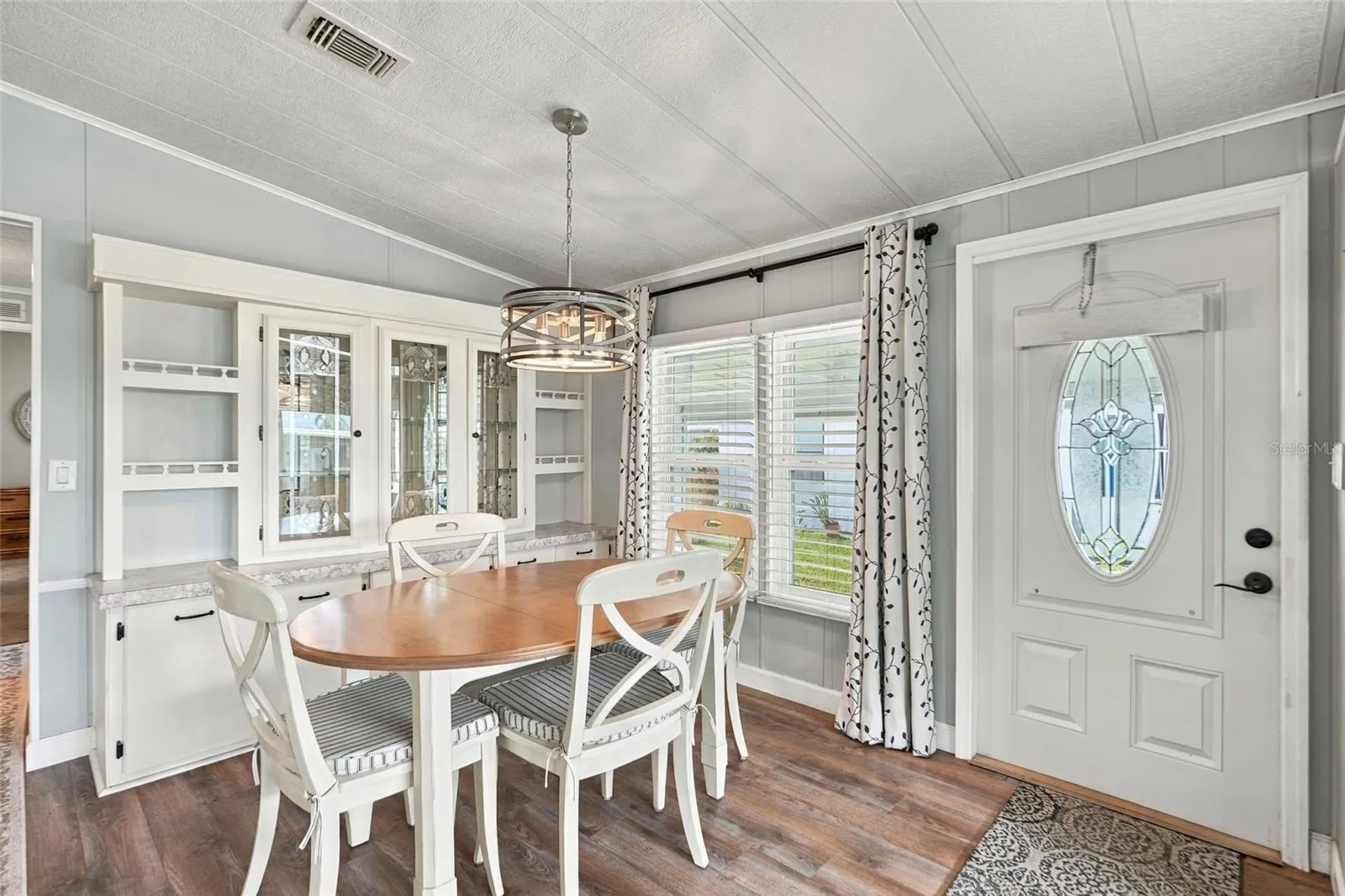 809 VILLA DEL SOL DR
