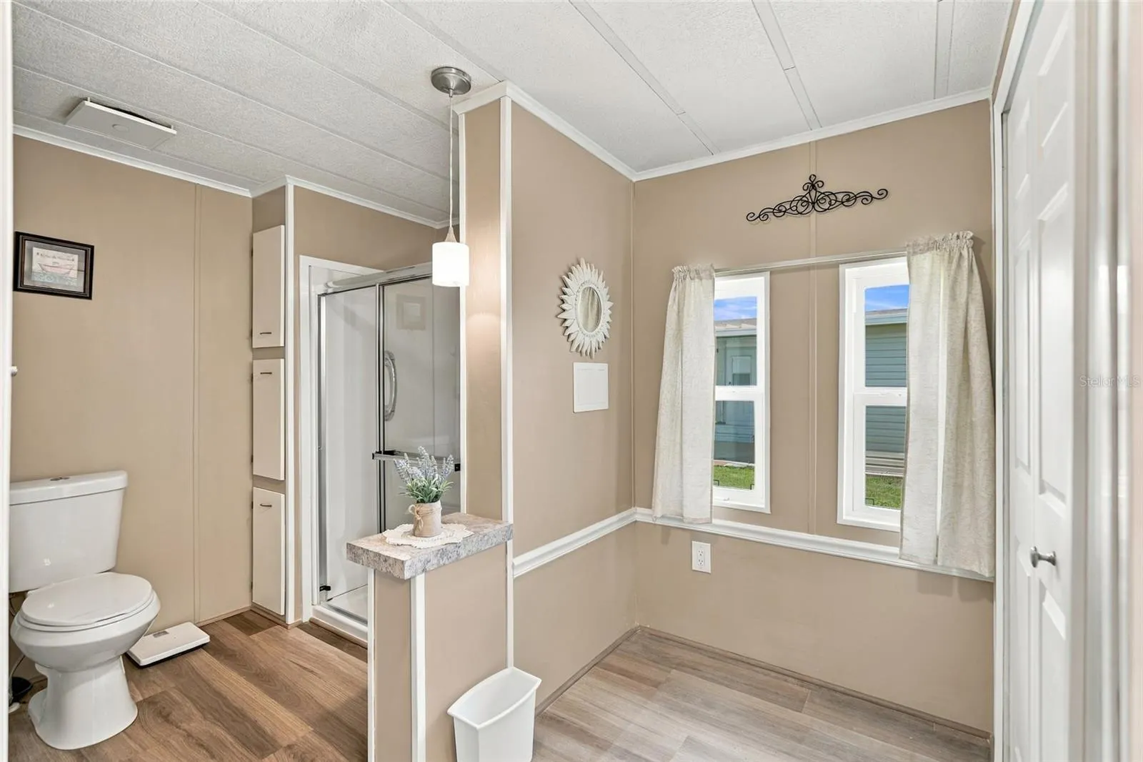 809 VILLA DEL SOL DR