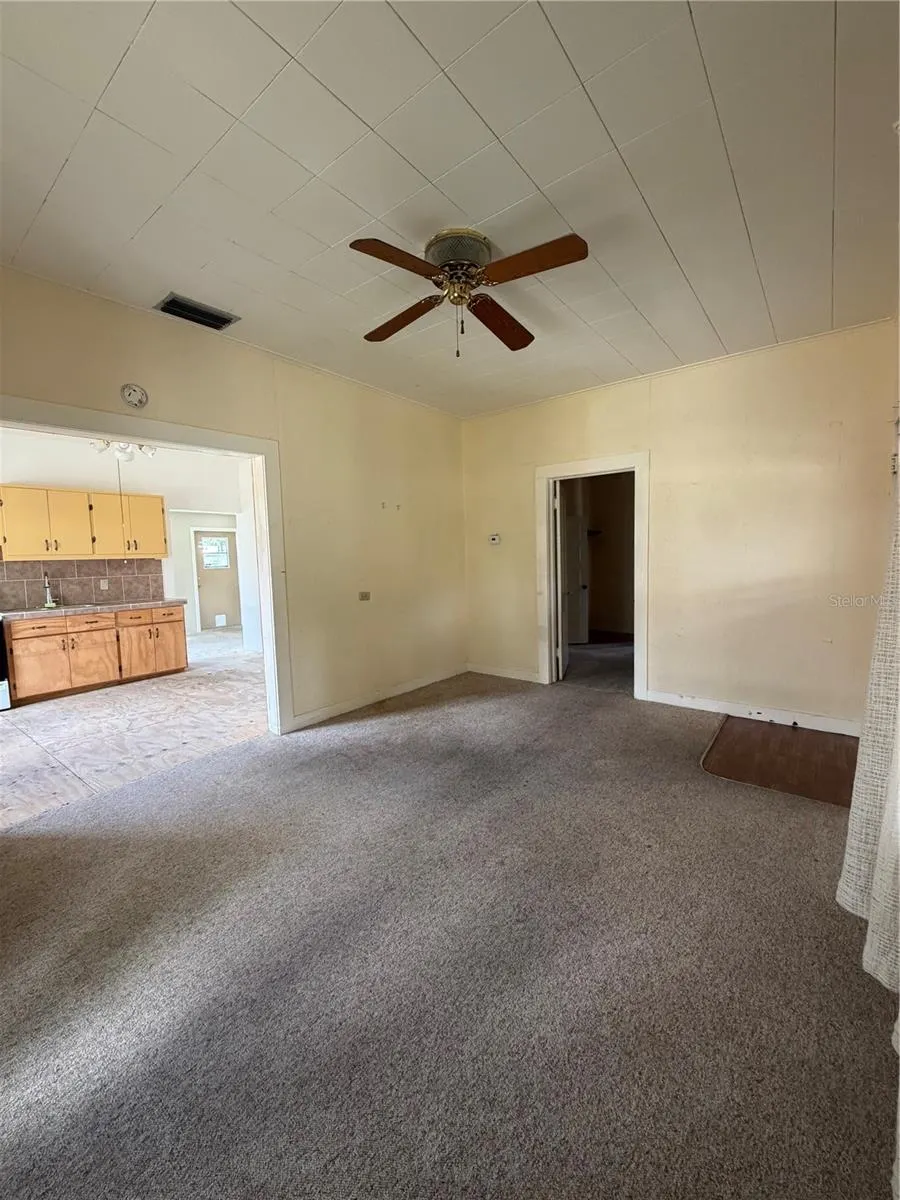 146 N HERNANDO AVE