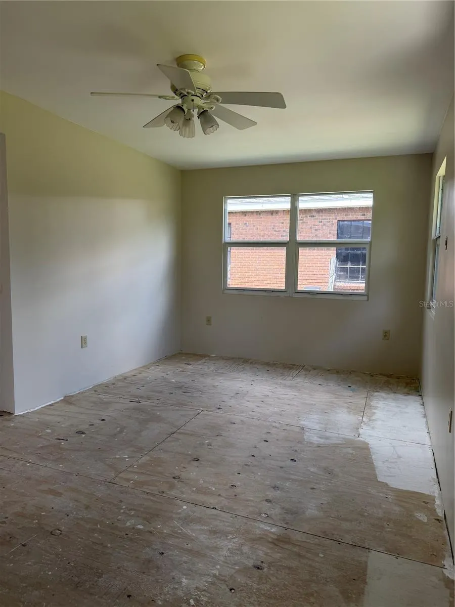 146 N HERNANDO AVE