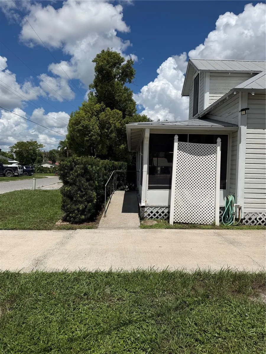 146 N HERNANDO AVE