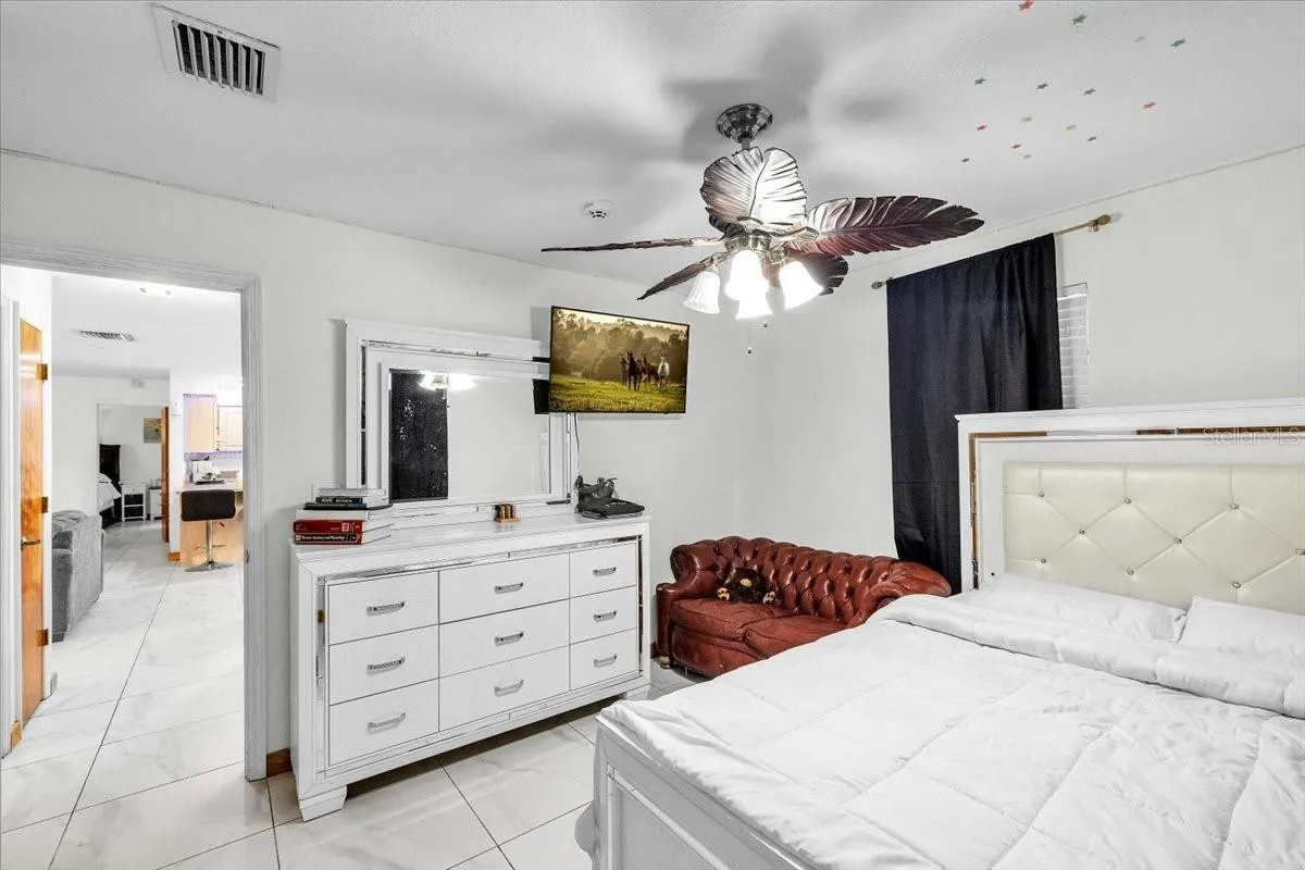 4875 SE APACHE DR