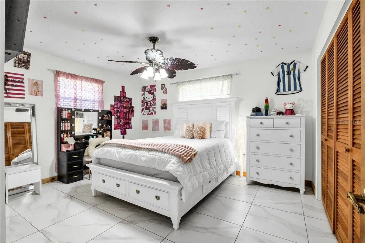 4875 SE APACHE DR