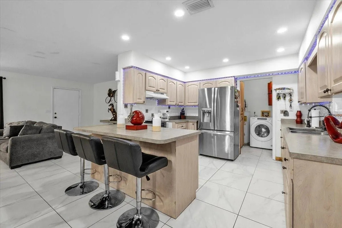 4875 SE APACHE DR