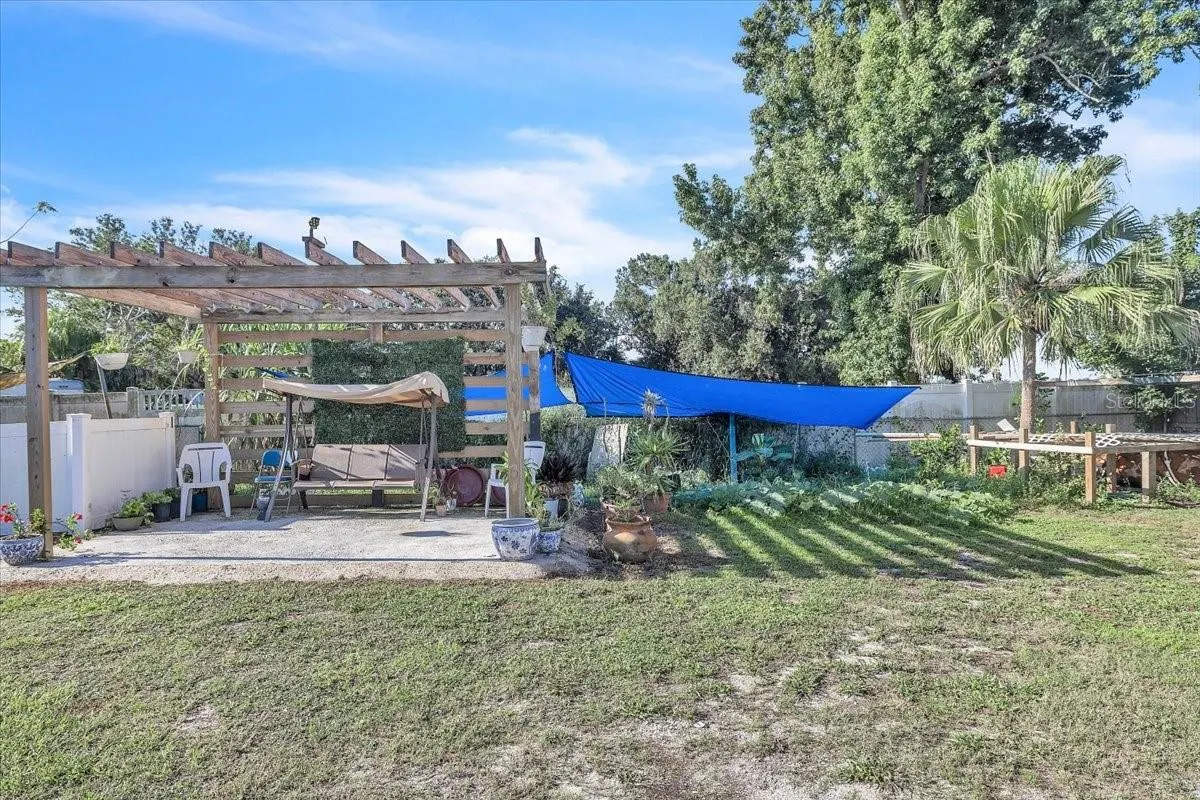 4875 SE APACHE DR