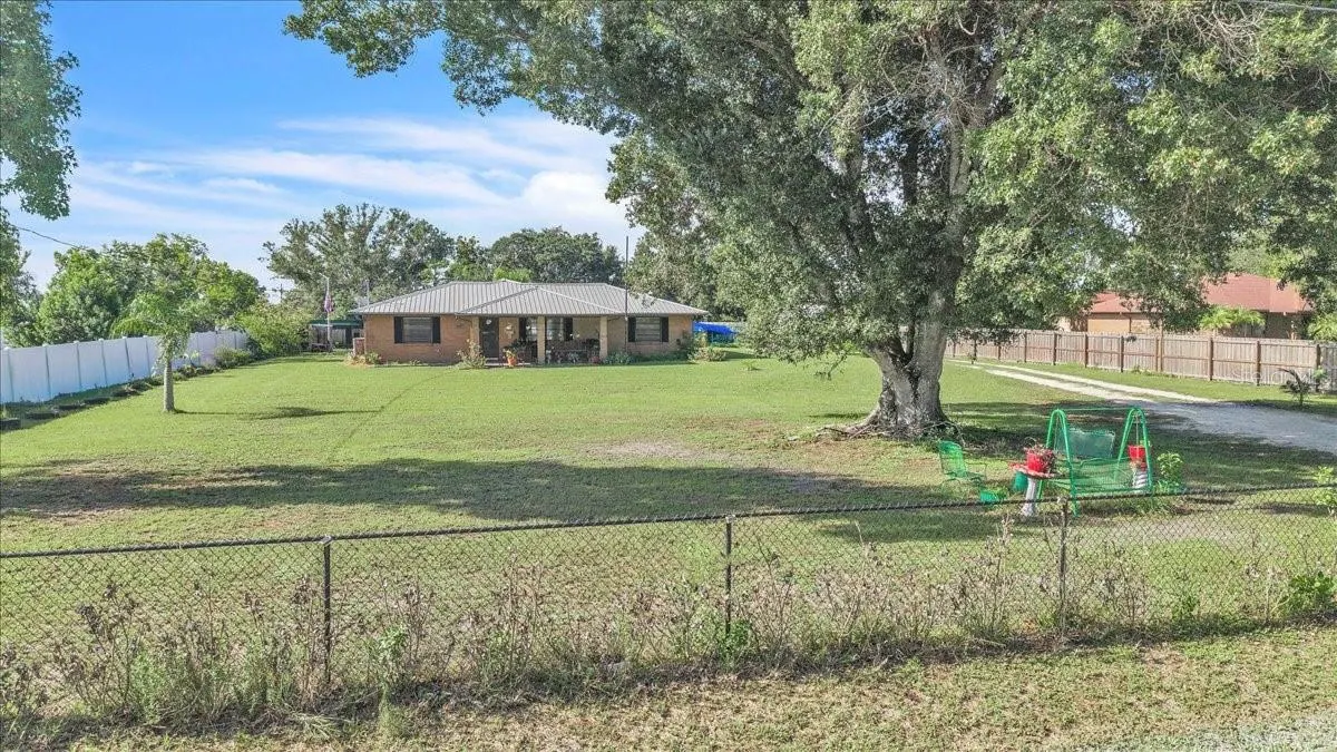 4875 SE APACHE DR