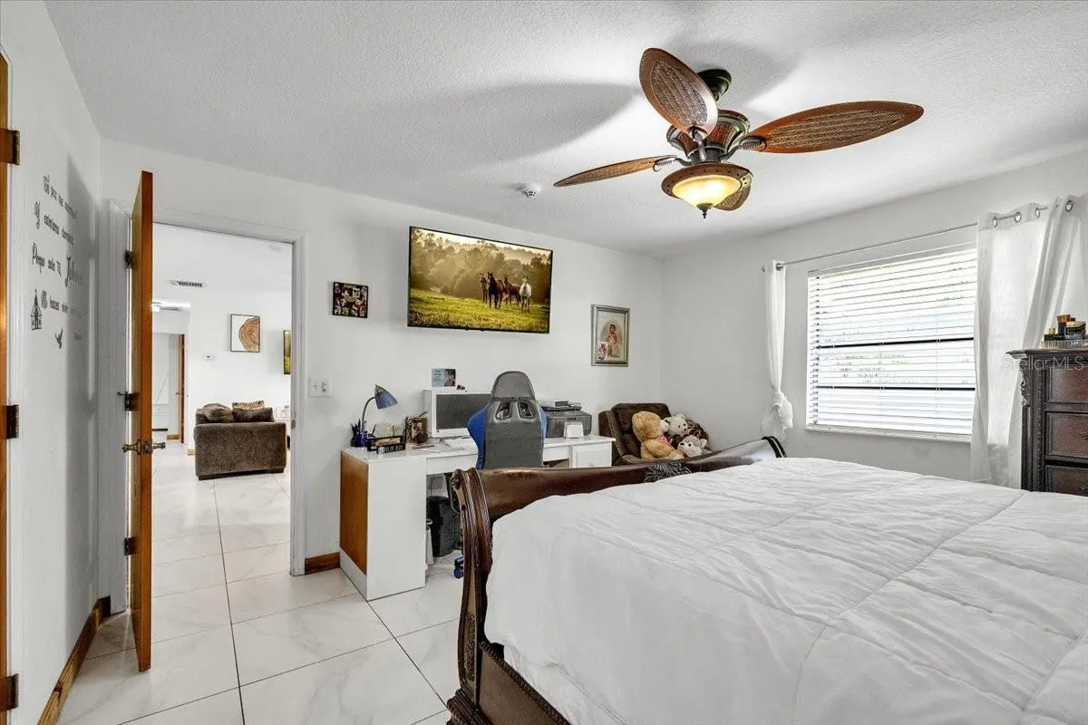 4875 SE APACHE DR