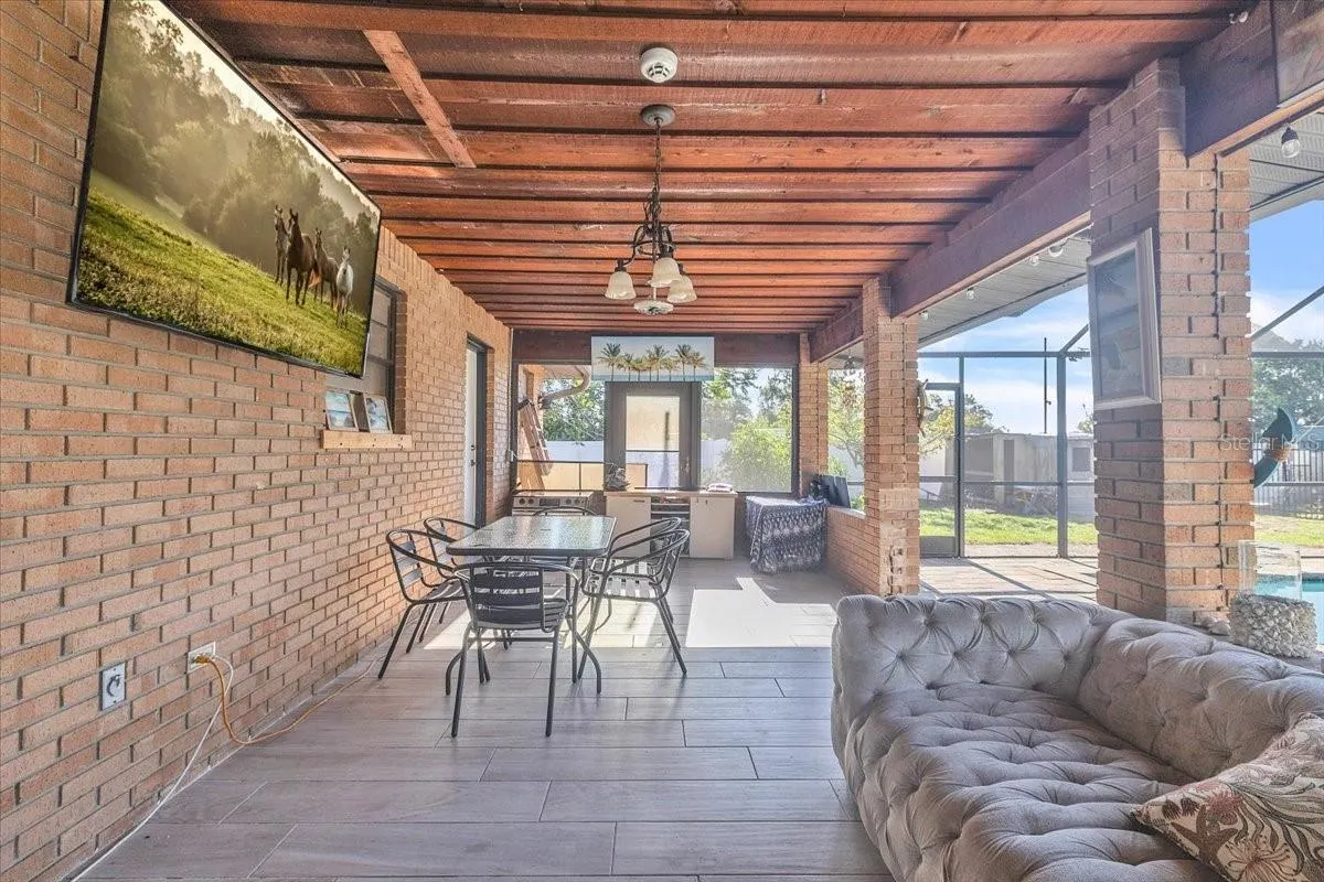 4875 SE APACHE DR