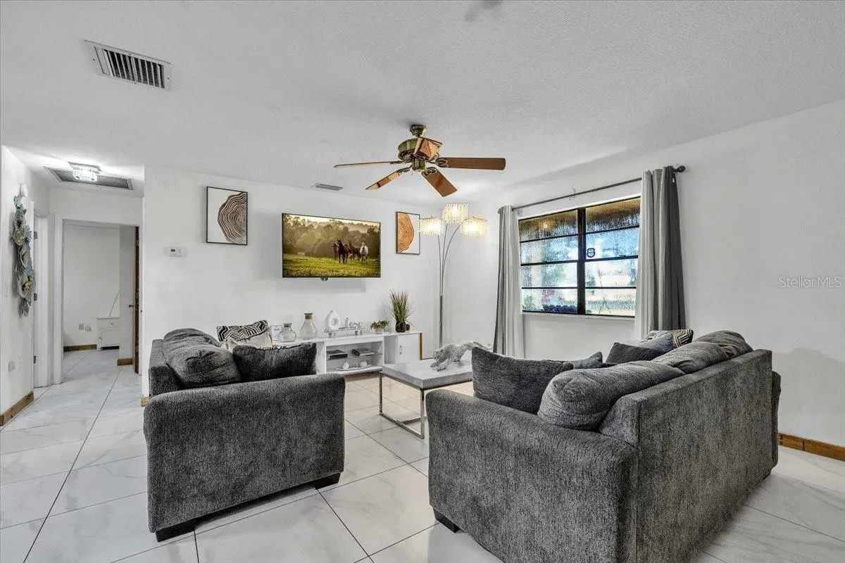 4875 SE APACHE DR