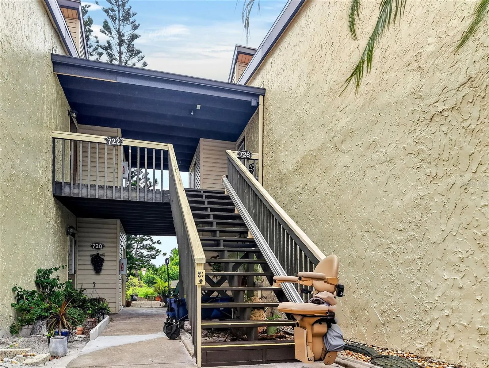 726 WHITE PINE TREE RD #84 #84