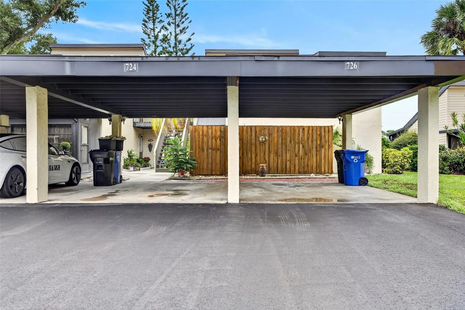 726 WHITE PINE TREE RD #84 #84