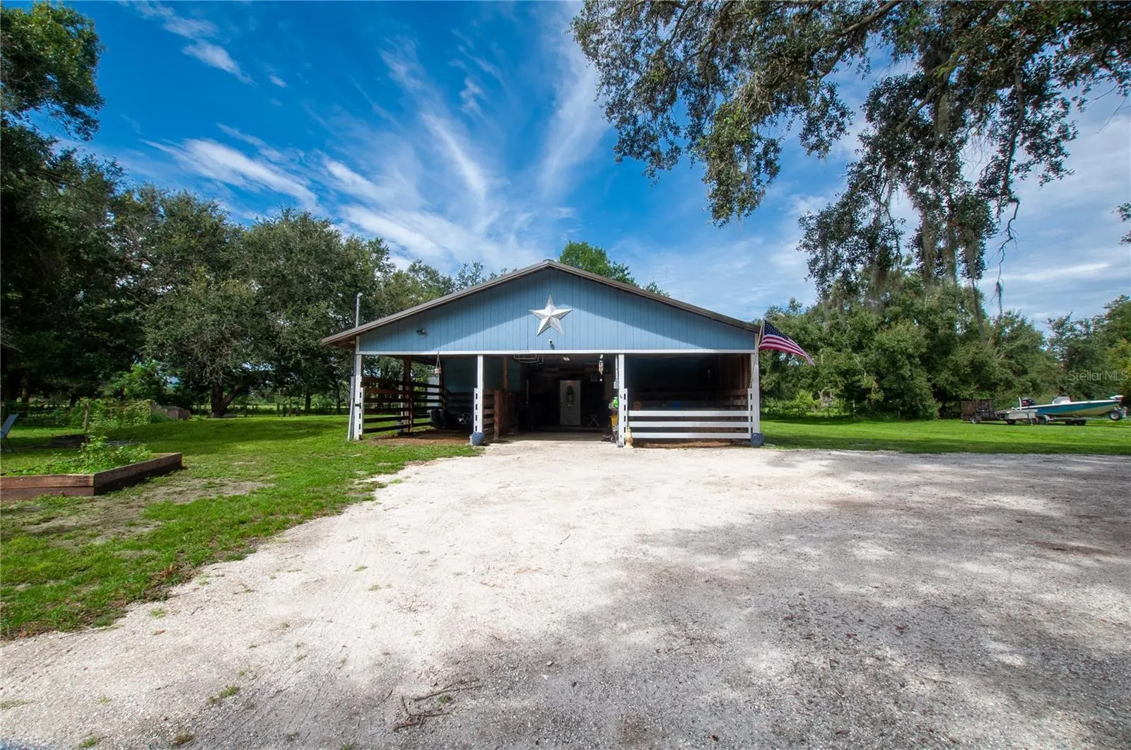 3375 SE HIDDEN OAK DR