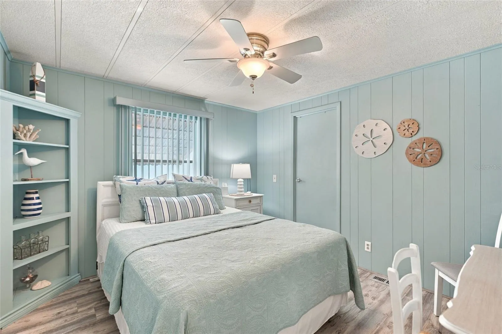 17 LAFITTE DR