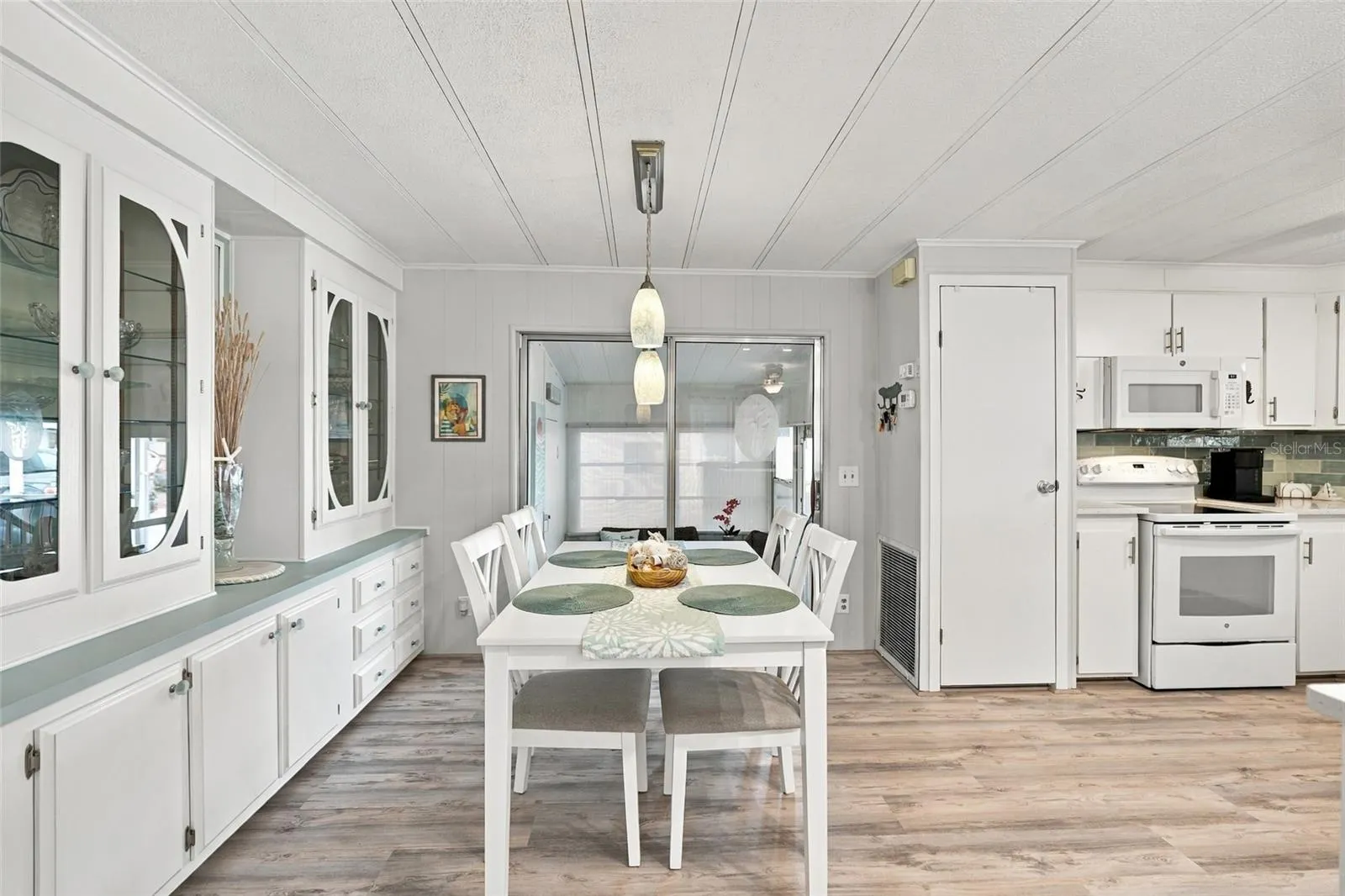 17 LAFITTE DR