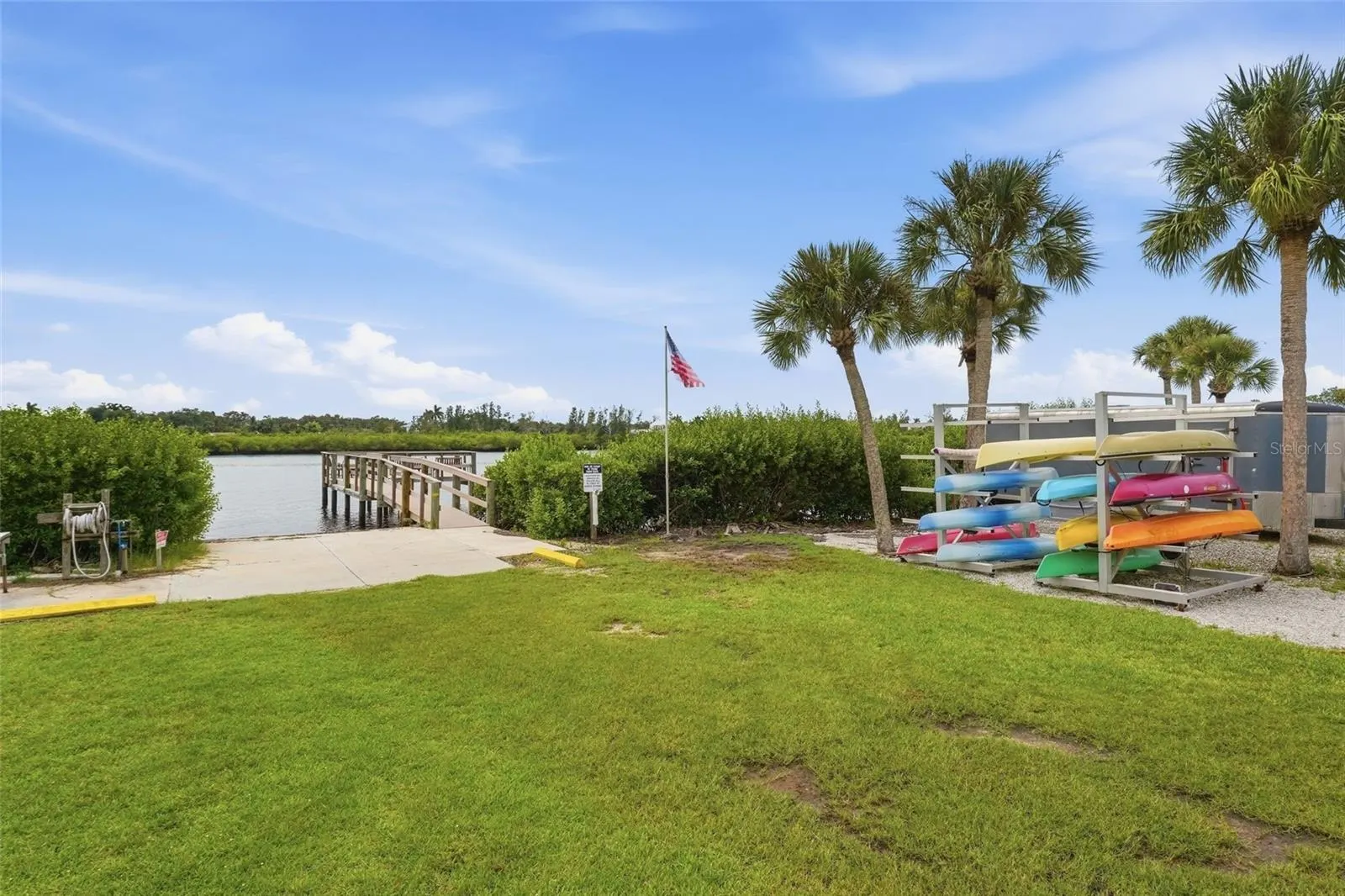 17 LAFITTE DR